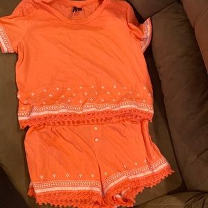Women’s 2 piece pjs outfit